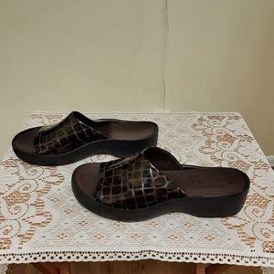 Gianni Bini Wedge Slide-in, size 7.5